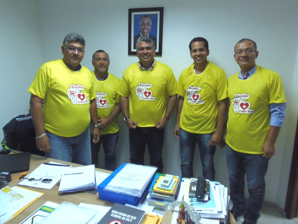 Superintendente apoia motoristas do Transporte Escolar em ato de solidariedade - SMTT Aracaju
